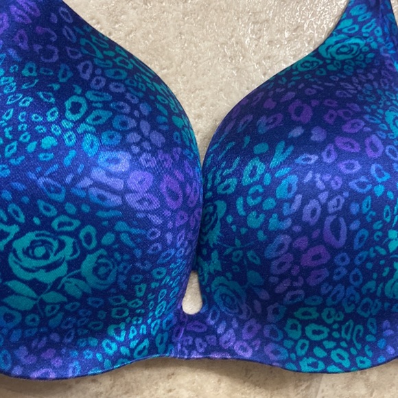 Victoria’s Secret Push Up Bra - Picture 3 of 5